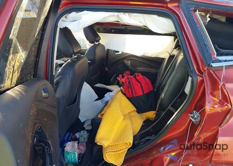 2019 Ford Escape Sel z USA, uszkodzony, nr VIN 1FMCU0HD7KUA54010